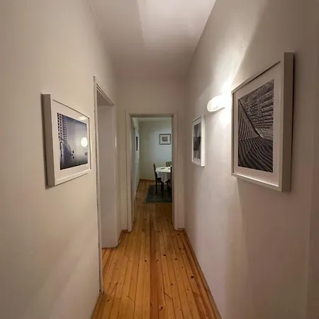 Citycentre Gem With Free Parking Apartment