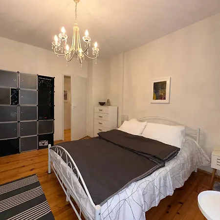 Apartment Citycentre Gem With Free Parking