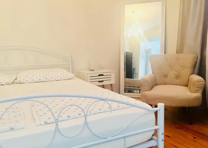 Citycentre Gem With Free Parking Apartamento *